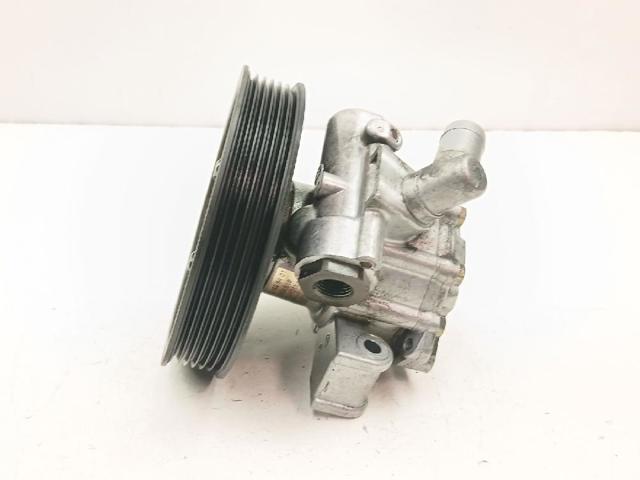 A0024669401 MERCEDES Bomba de dirección  en stock Gandía
