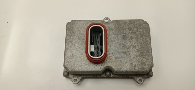 A0028202426 MERCEDES Unidad de control de xenón comprar Alcalá