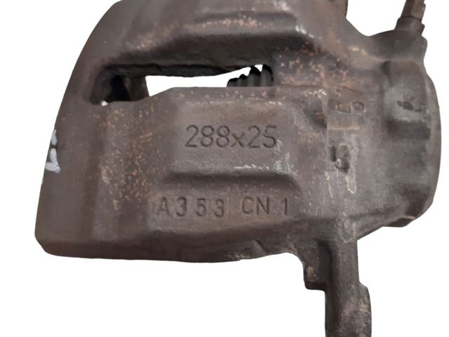 A0034202183 Pinza de freno delantera izquierda  en stock Sabadell