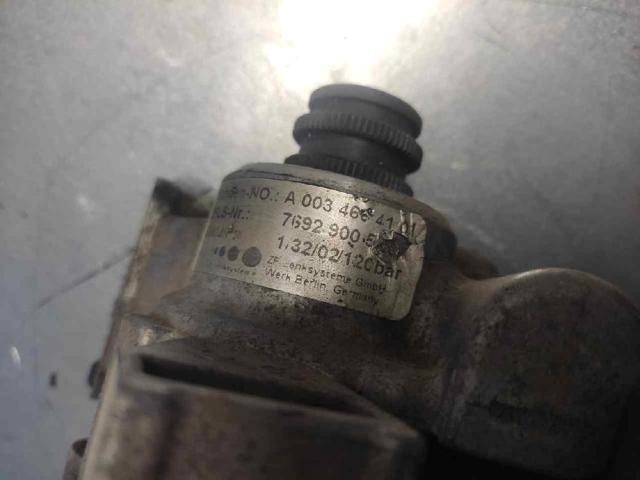 MERCEDES A0034664101 Bomba de dirección asistida  comprar en Murcia