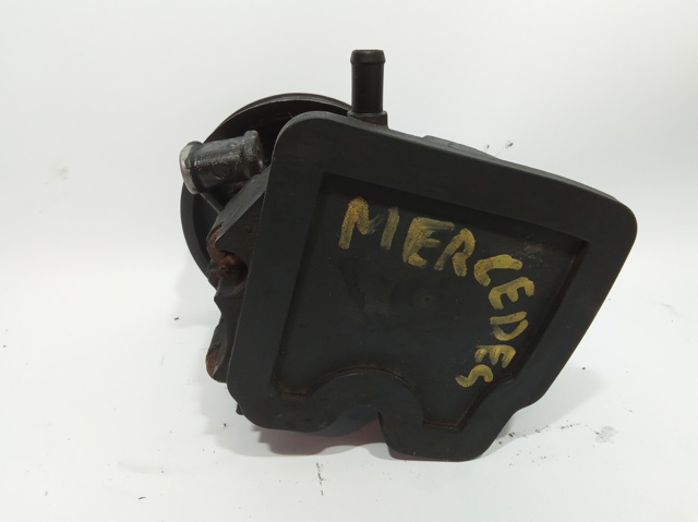 MERCEDES A0034667201 Bomba de dirección  en stock Valencia