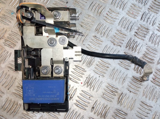 A0035422319 Mercedes