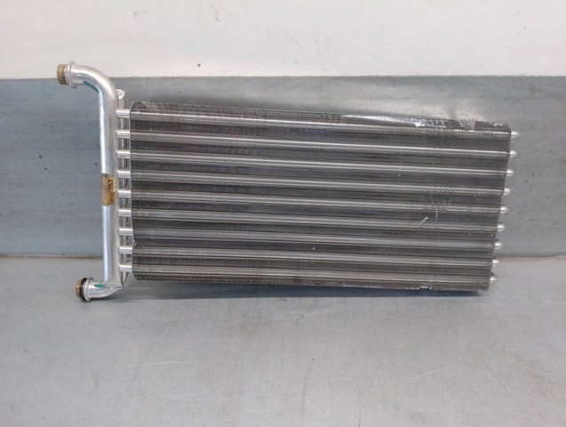 A0038358901 MERCEDES Radiador calefacción  en stock Gandía