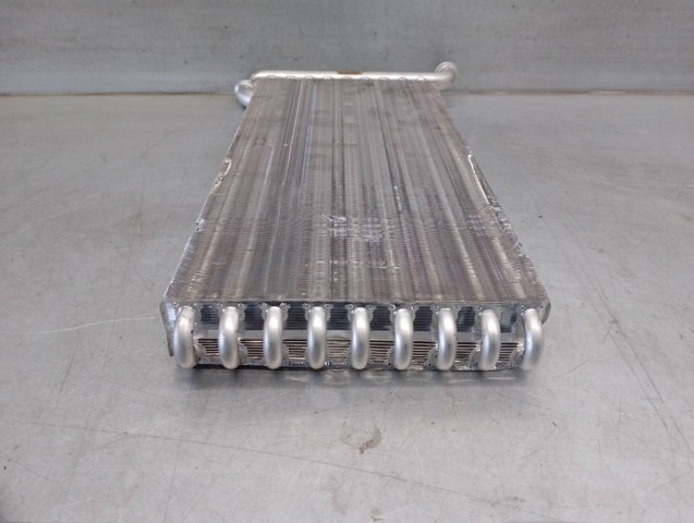 A0038358901 MERCEDES Radiador calefacción  en stock Gandía