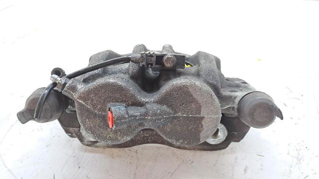 A0044205483 Pinza de freno delantera derecha  disponible Burgos