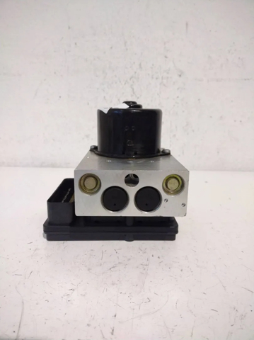 A0044316212 Módulo hidráulico de ABS  disponible Utrera