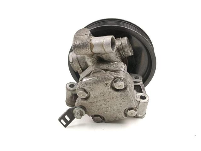 MERCEDES A0044661301 Bomba de dirección  en stock Salamanca