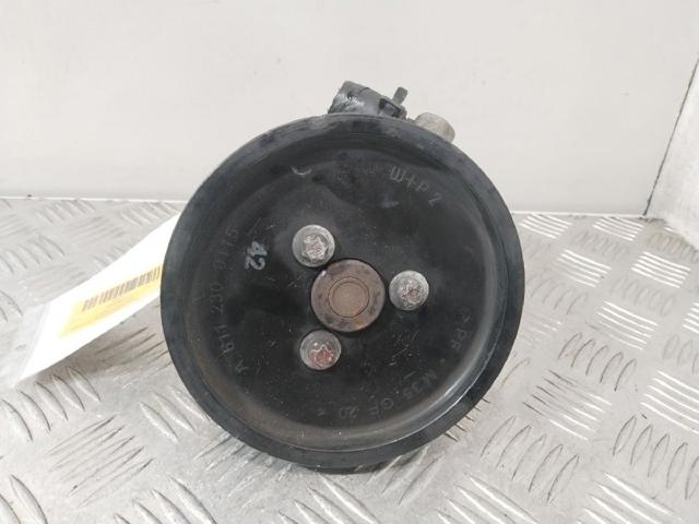 MERCEDES A0044661301 Bomba de dirección asistida  disponible España