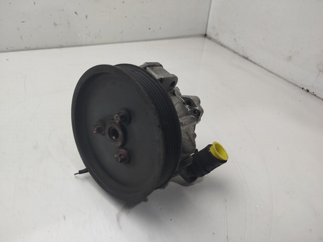 MERCEDES A0044661301 Bomba de dirección comprar Barcelona