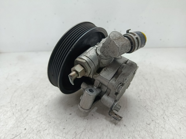 MERCEDES A0044661301 Bomba de dirección asistida  comprar en Albacete
