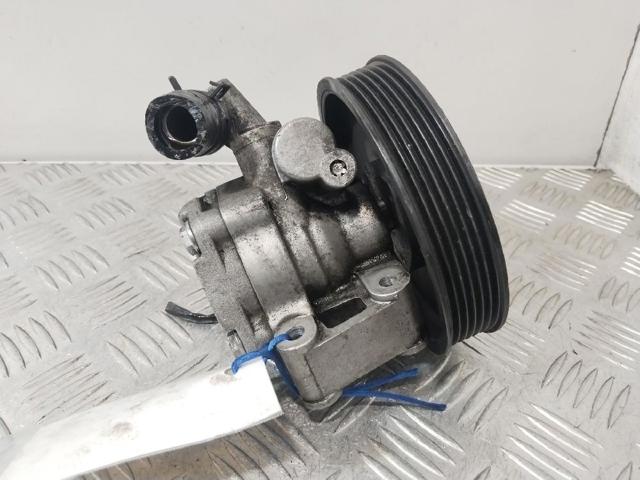 MERCEDES A0044661301 Bomba de dirección  en stock Valencia