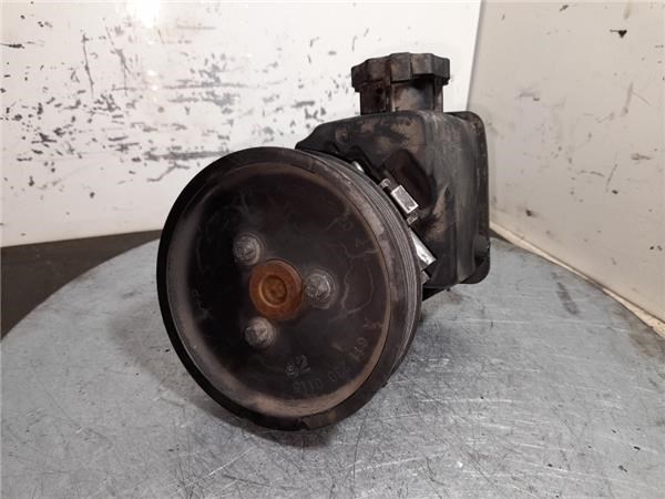 A0044662001 MERCEDES Bomba de dirección  en stock Gandía