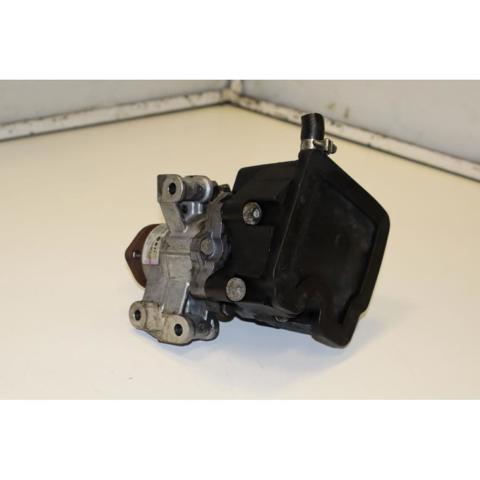 A0044662001 MERCEDES Bomba de dirección  en stock Córdoba