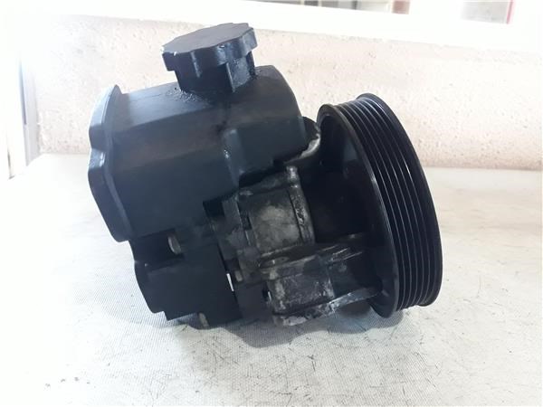 A0044662001 MERCEDES Bomba de dirección  en stock Huelva