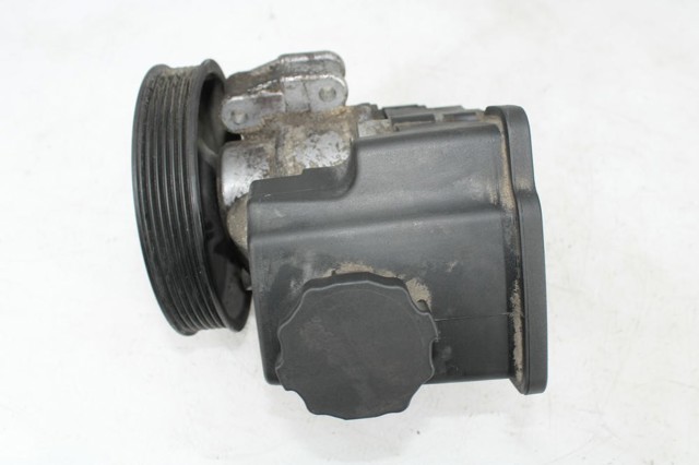 A0044667001 MERCEDES Bomba de dirección asistida  disponible Alicante