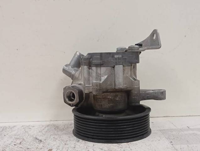 MERCEDES A0044668301 Bomba de dirección asistida  comprar en Murcia