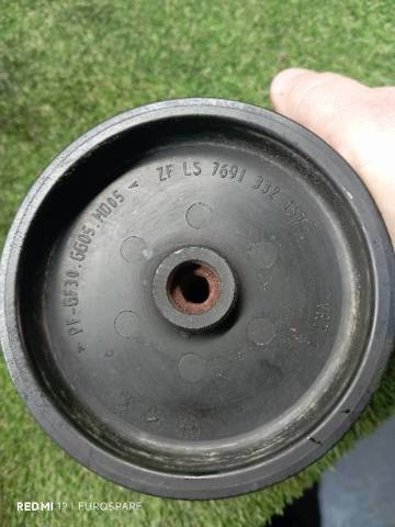 A0044668301 MERCEDES Bomba de dirección comprar Madrid