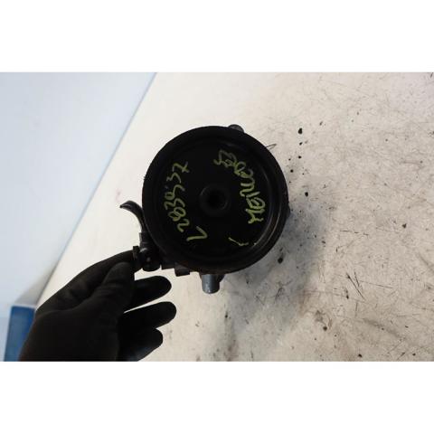 A0044668301 Bomba de dirección asistida  comprar en Reus