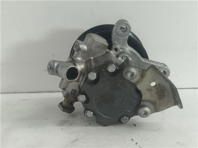 A0044668301 Bomba de dirección asistida  comprar en Reus
