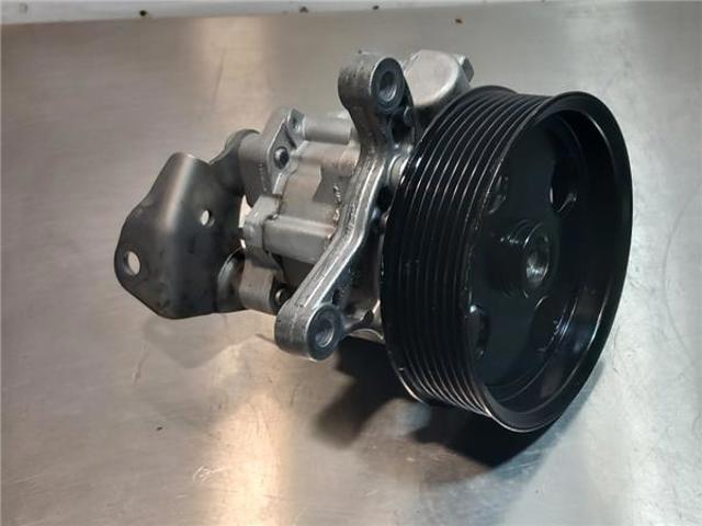 MERCEDES A0044668301 Bomba de dirección asistida  comprar en Albacete
