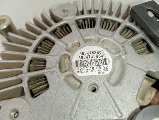 A004TJ0084C Alternador  disponible Málaga