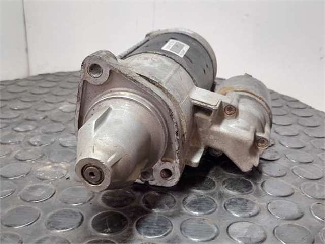 MERCEDES A0051512501 Motor de arranque  en stock Salamanca
