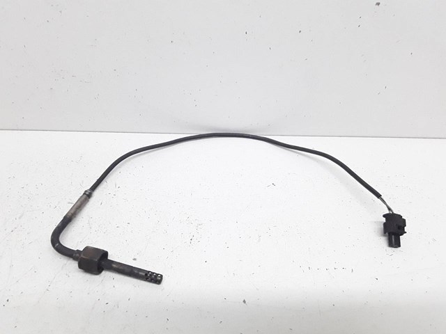 Sensor de temperatura, gas de escape, antes de Filtro hollín/partículas A0051537928 Mercedes