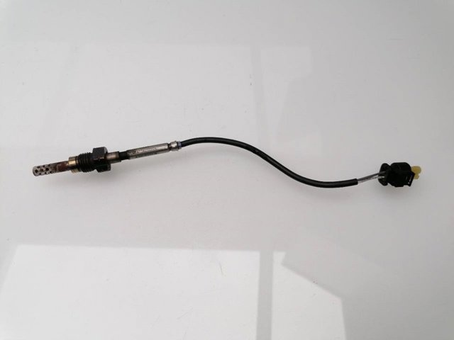 Sensor de temperatura de gases de escape en catalizador A0051539328 MERCEDES