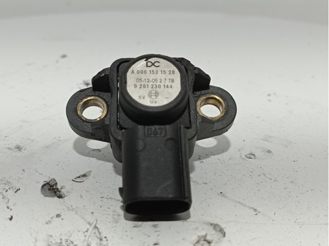Sensor para mercedes-benz clase m ml 320 cdi 4-matic (164.122) om642940 A0061531528