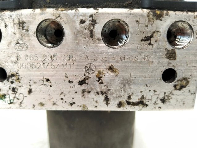A0064310812 Mercedes