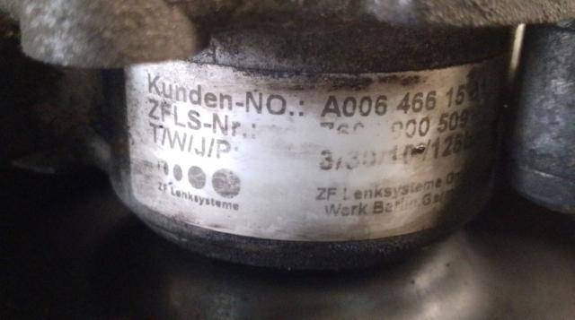 A0064661501 Bomba de dirección asistida  comprar en Pontevedra