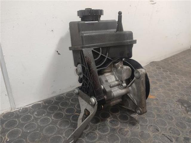 MERCEDES A0064664701 Bomba de dirección comprar Pamplona