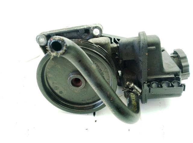 A0064667801 MERCEDES Bomba de dirección  en stock Córdoba