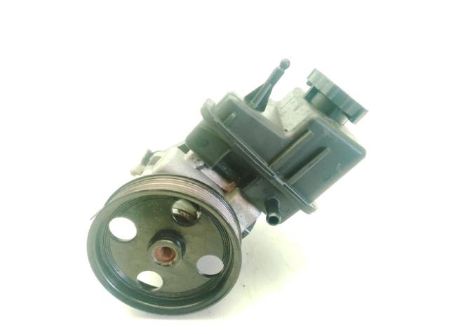 MERCEDES A0064667801 Bomba de dirección asistida  disponible Valladolid