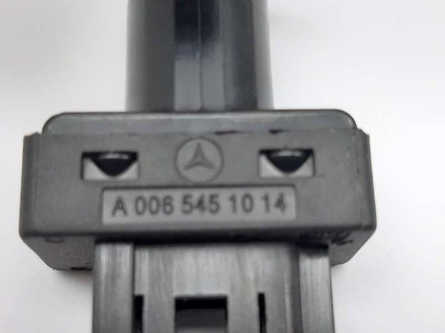 A0065451014 MERCEDES Interruptor de embrague  en stock Huelva