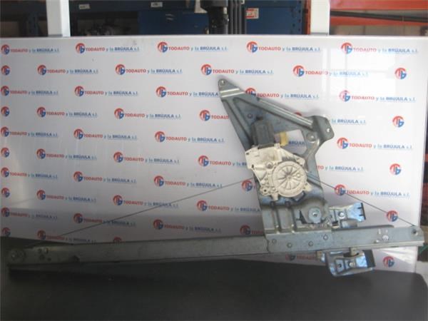 A0068205542 MERCEDES Motor del elevalunas de la puerta delantera derecha  disponible Ourense