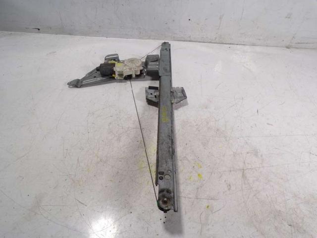 A0068205542 Motor del elevalunas de la puerta delantera derecha  disponible Málaga