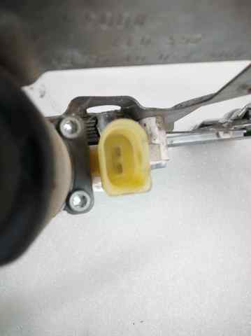 MERCEDES A0068205542 Motor del elevalunas de la puerta delantera derecha  en stock Terrassa