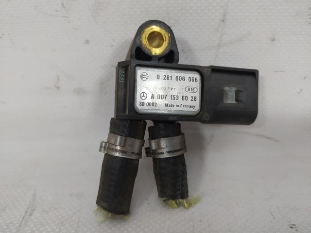 A0071536028 Sensor de presión de gases de escape  disponible Utrera