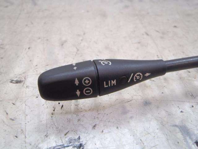 MERCEDES A0085452624 Conmutador izquierdo de la columna de dirección  disponible España