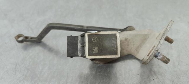 MERCEDES A0105427717 Sensor de nivel de carrocería trasero  disponible España