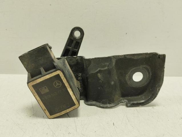 A0105427717 MERCEDES Sensor de nivel de carrocería trasero  en stock Gandía