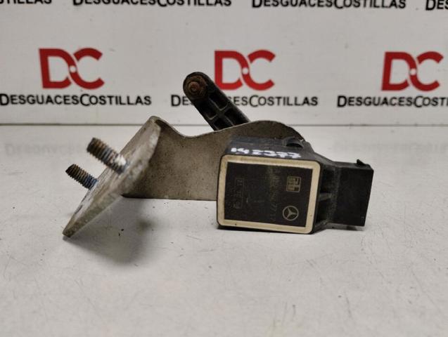 A0105427717 MERCEDES Sensor de nivel de carrocería trasero comprar Bilbao