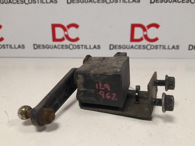 A0105427717 Sensor de nivel de carrocería trasero  en stock Sabadell