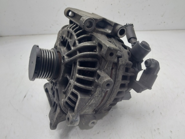 A0131540002 MERCEDES Alternador  comprar en Oviedo