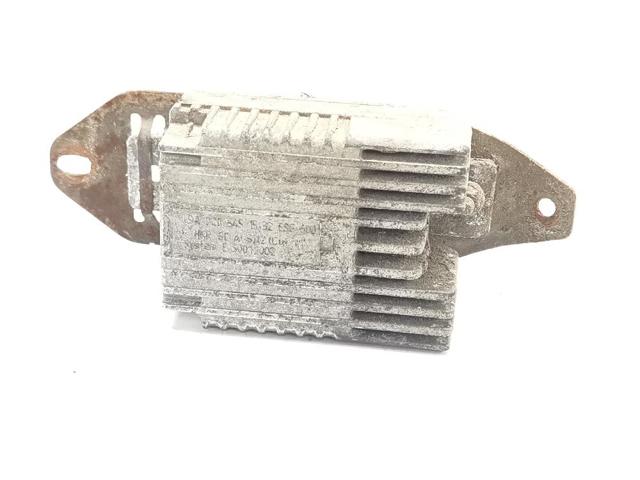 Regulador de velocidad del ventilador de refrigeración (unidad de control) A0205451532 MERCEDES