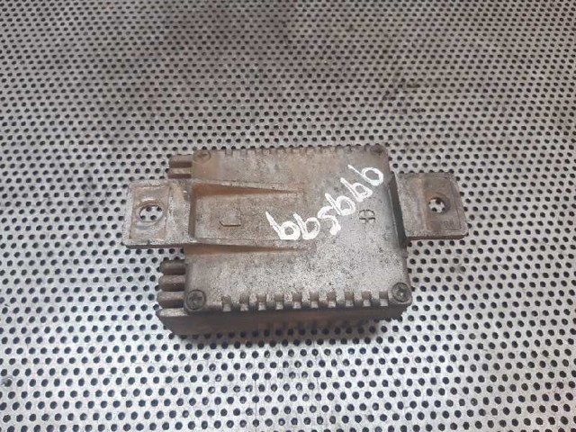 MERCEDES A0235456832 Regulador de velocidad del ventilador de refrigeración (unidad de control)  comprar en Ponferrada