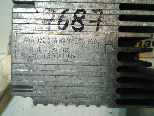 A0235456832 MERCEDES Regulador de velocidad del ventilador de refrigeración (unidad de control)  en stock Huelva