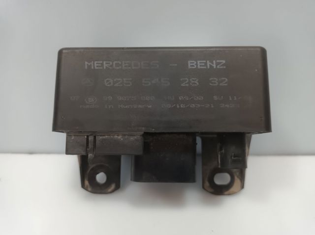 MERCEDES A0255452832 Relé de los calentadores comprar Barcelona