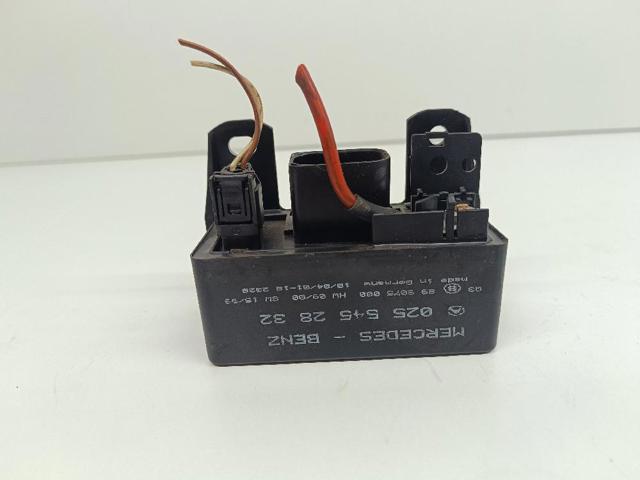 MERCEDES A0255452832 Relé de los calentadores comprar Barcelona